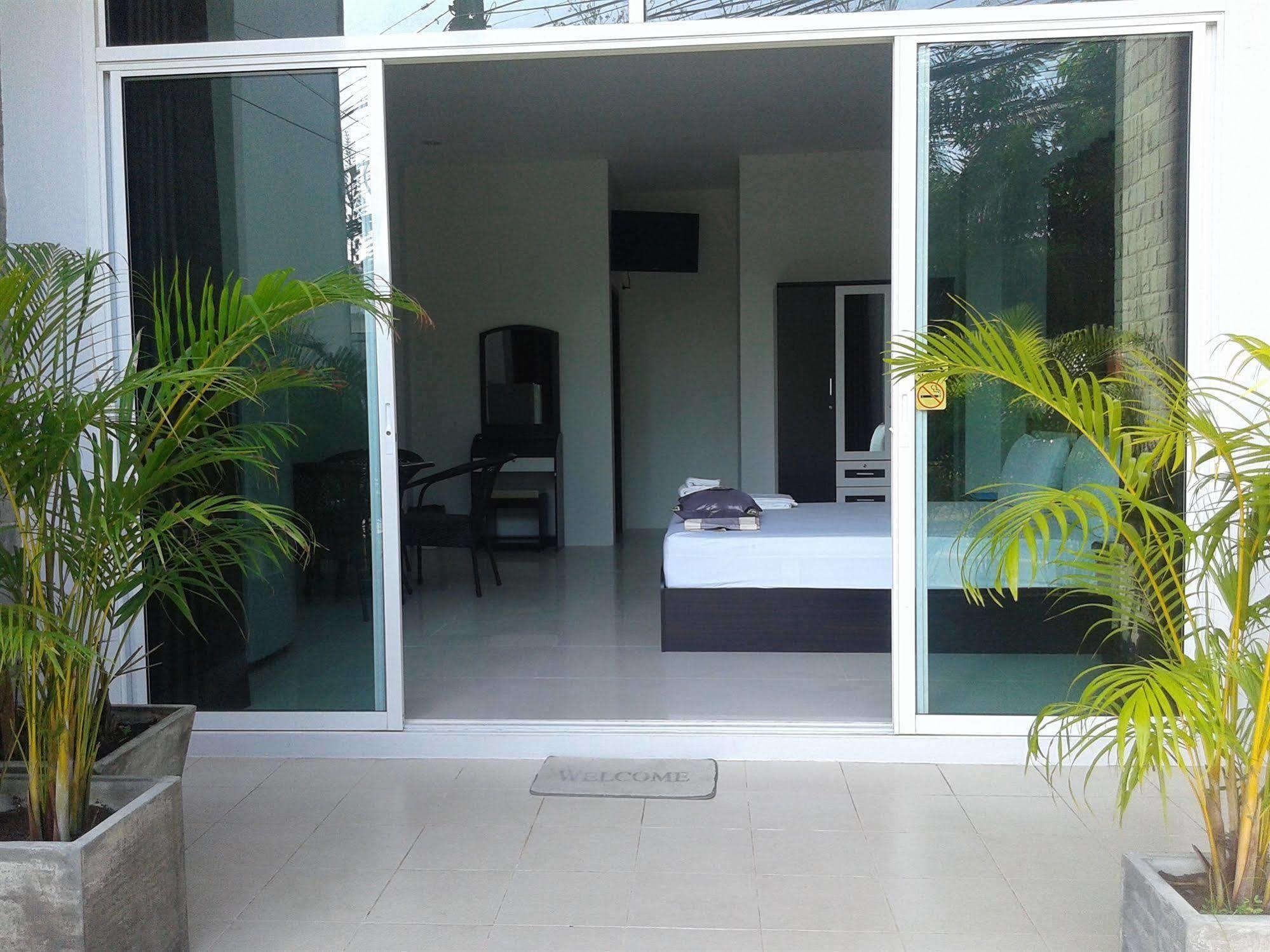 But Different Phuket Boutique Hotel Nai Harn Exterior photo