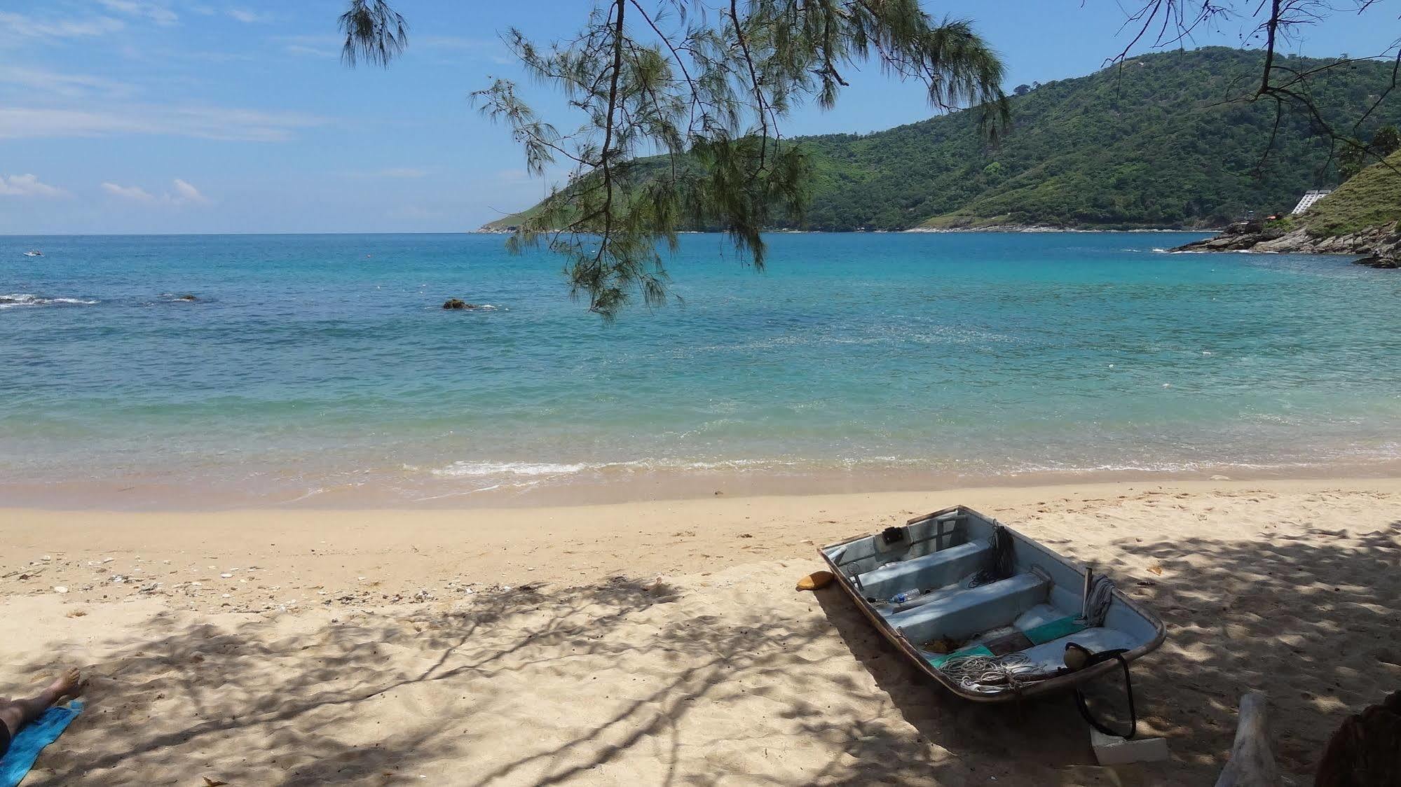 But Different Phuket Boutique Hotel Nai Harn Exterior photo